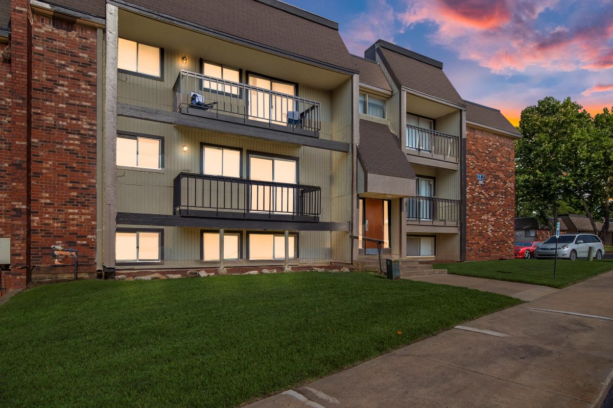 Brookwood on 86th Shakiba Capital